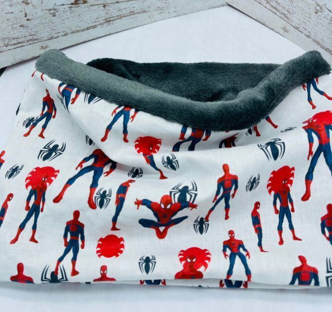 Snood enfant polaire Spiderman, cache cou polaire Avengers, Marvel - Ateliersdisa