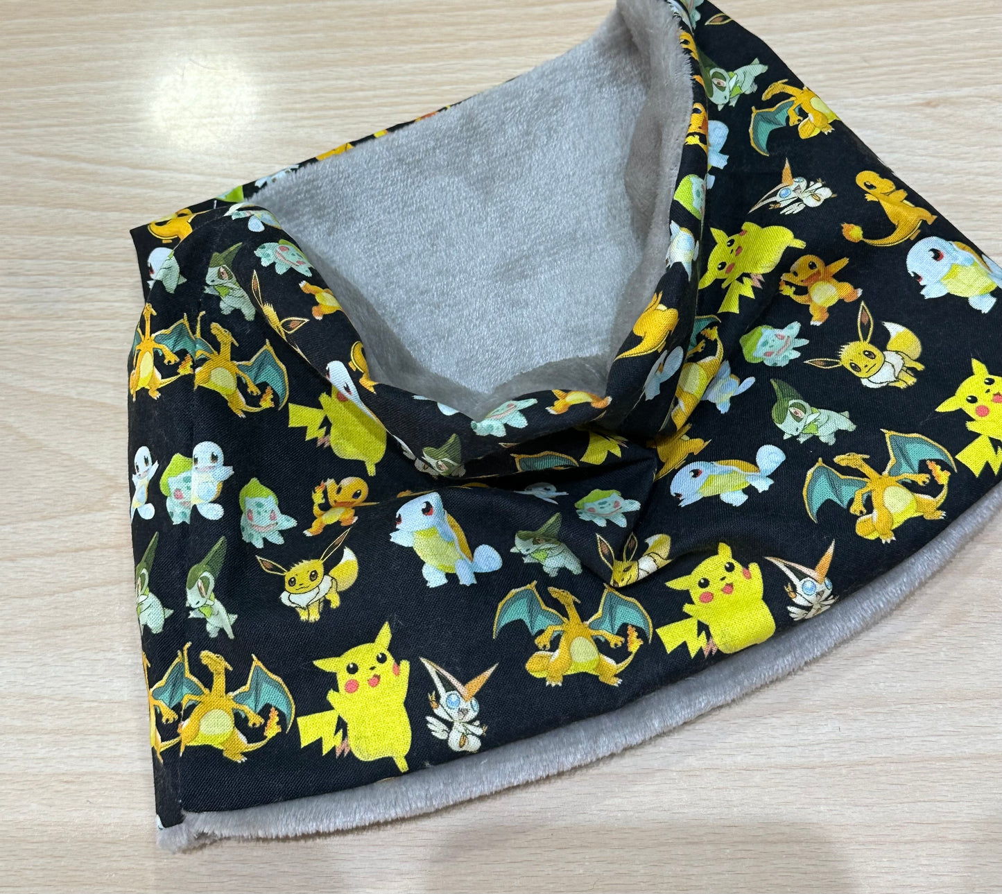 Snood cache cou enfant motifs Pokemon - Ateliersdisa