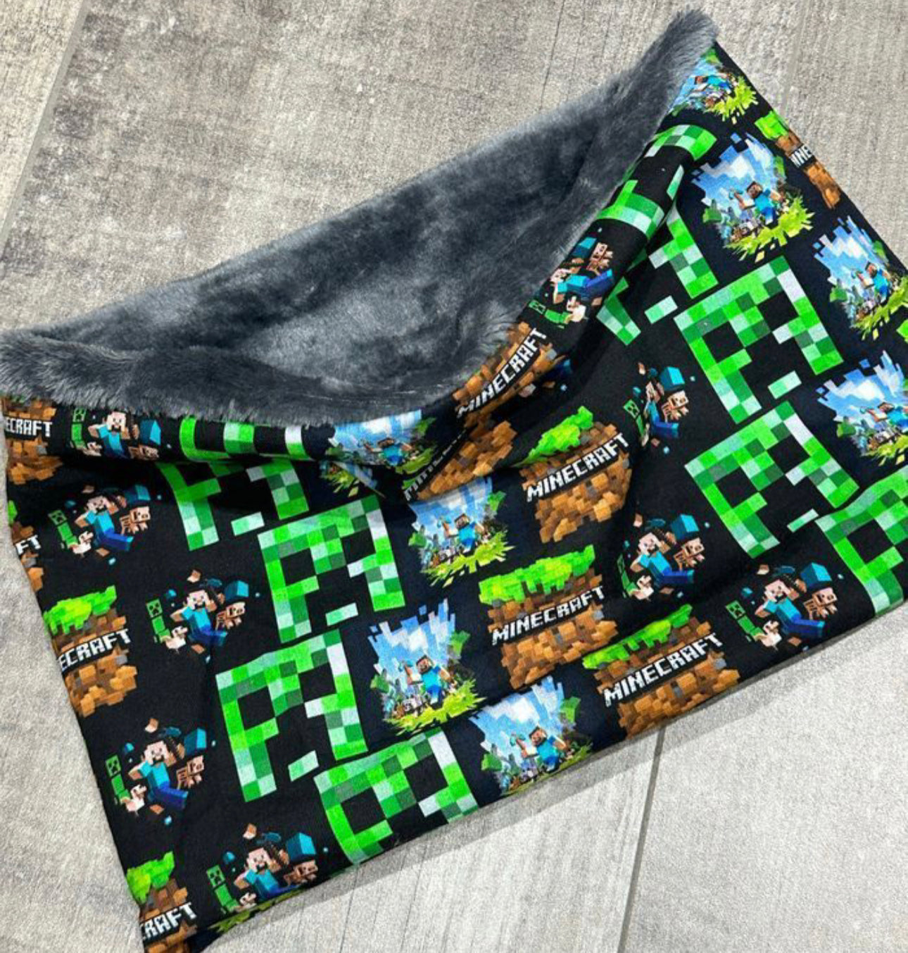 Snood cache cou garçon motifs Minecraft, Super mario ou Animal crossing - Ateliersdisa