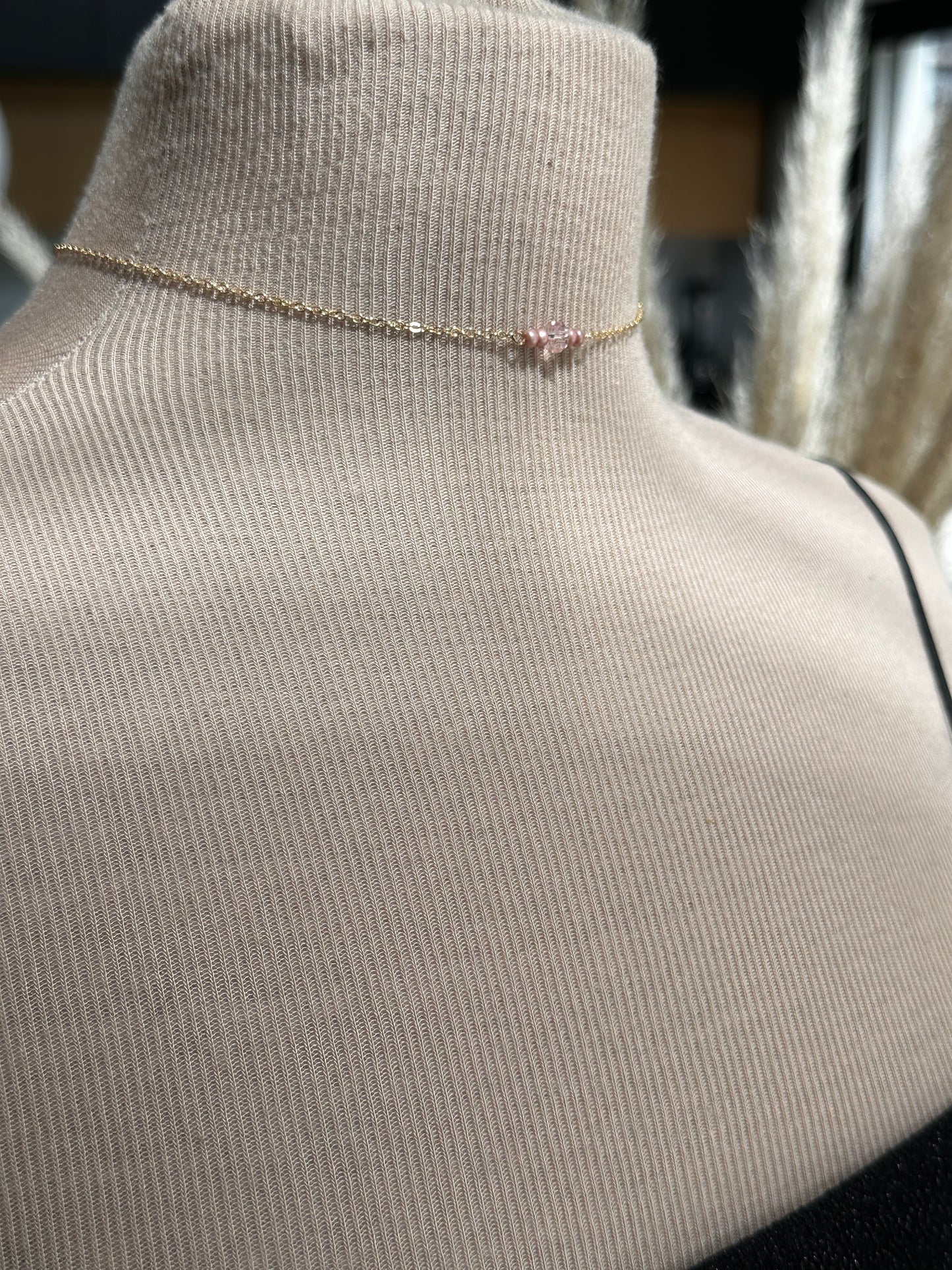 Collier dos perles de cristal, en acier ou laiton or, argent ou rosegold collection Ateliersdisa