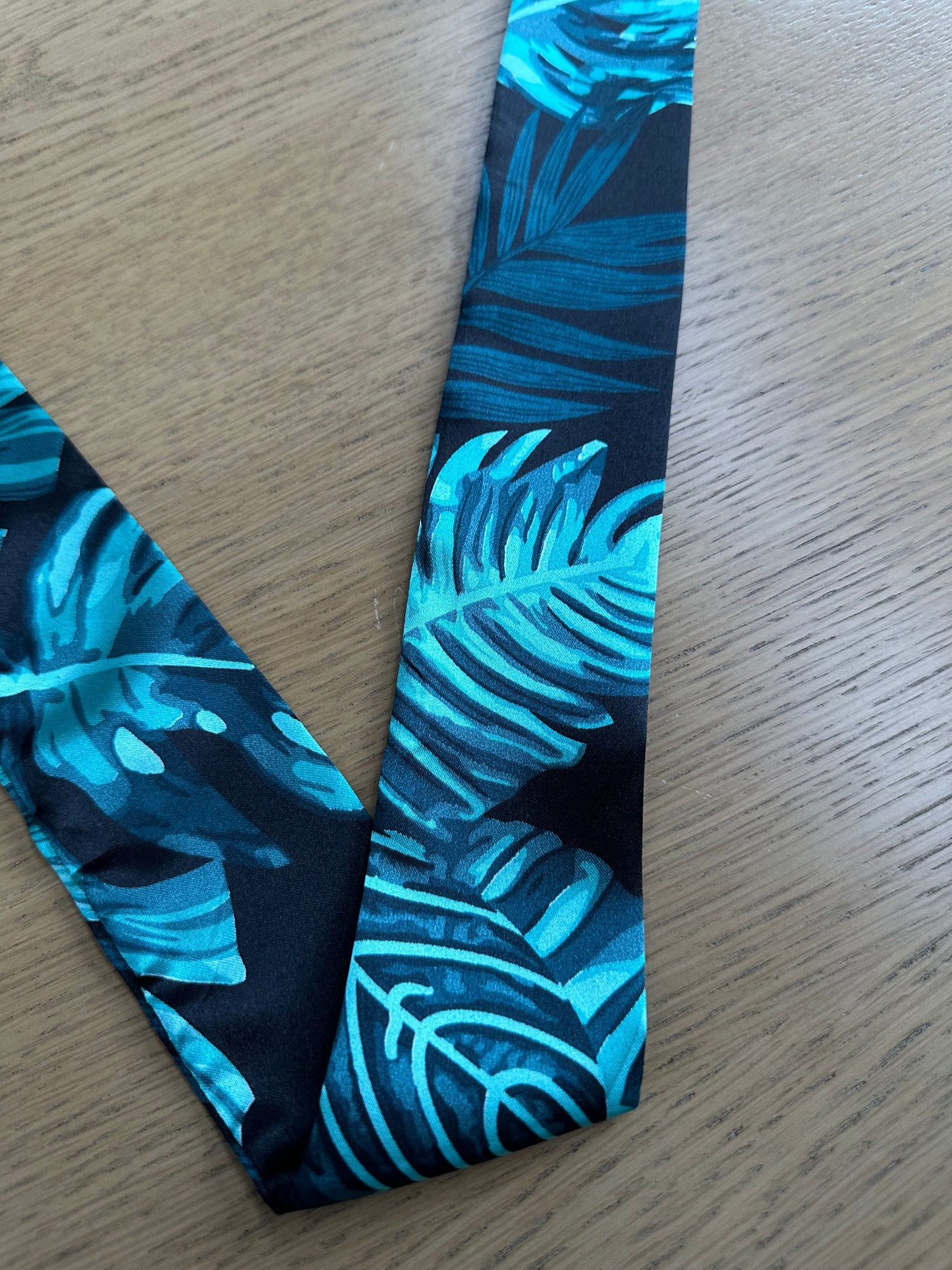 Bandeau Headband, Mitzah, Anse de sac, bandeau satin multi usage - Ateliersdisa
