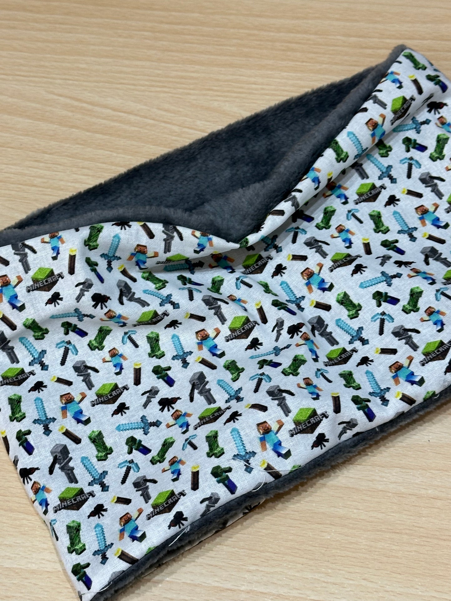 Snood cache cou garçon motifs Minecraft, Animal Crossing - Ateliersdisa