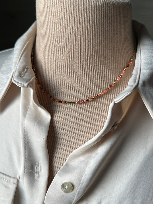Collier cristal de couleur corail chaîne acier or - Ateliersdisa