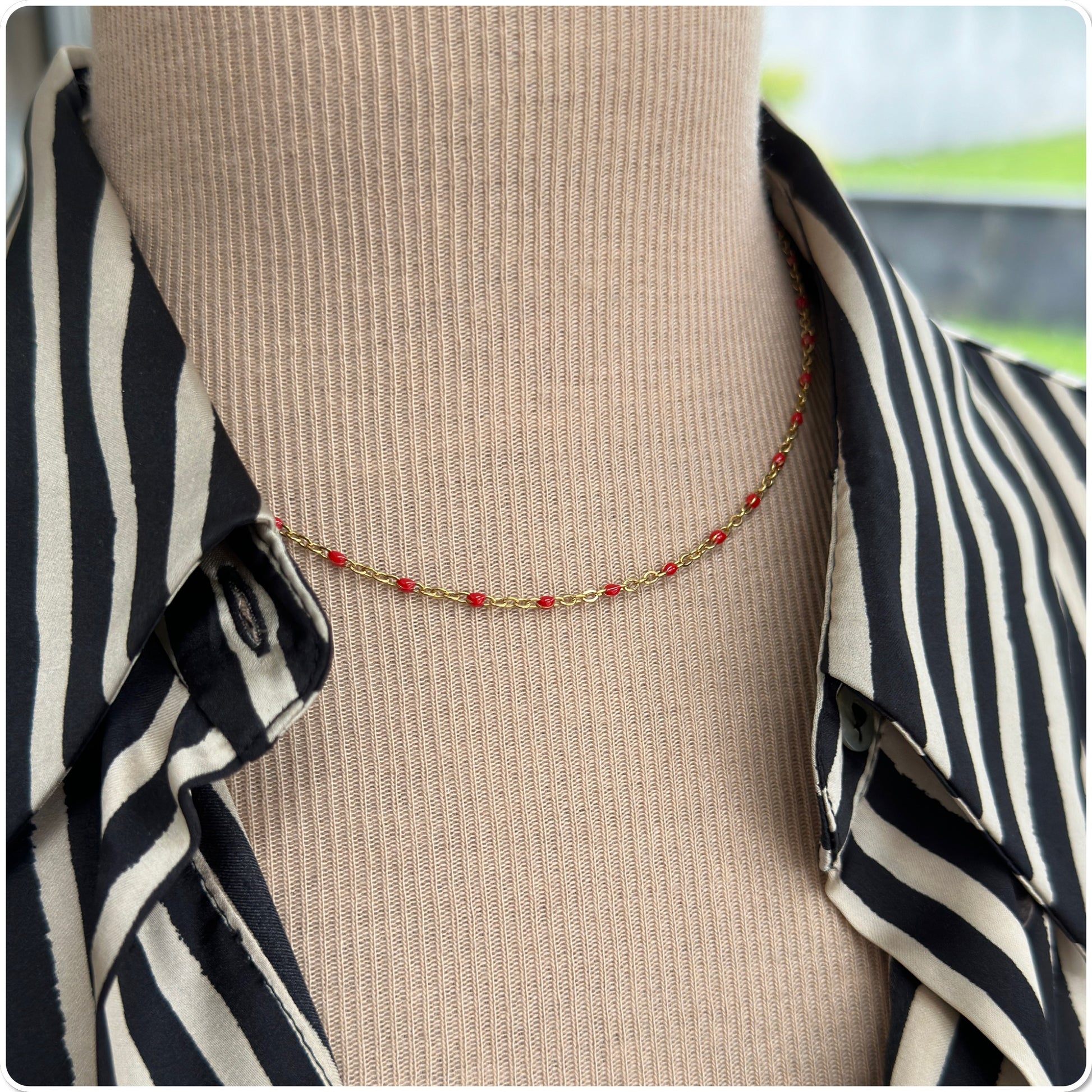 Collier or acier perles resine email - collier perles email resine or - Ateliersdisa 