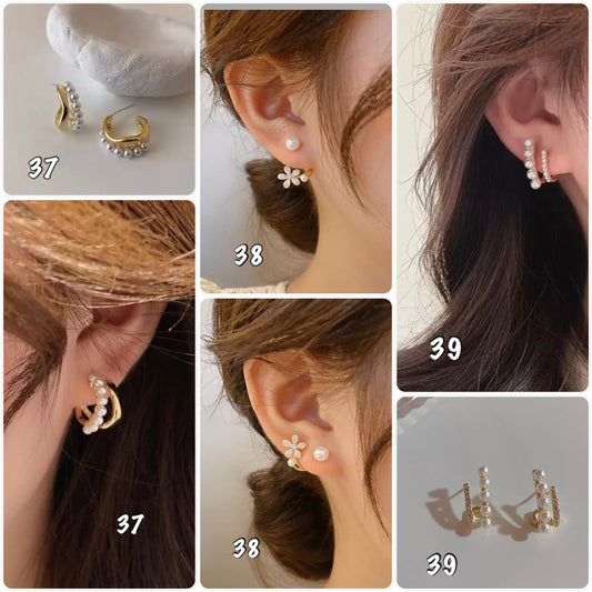 boucles d'oreille mini créoles e perles et strass