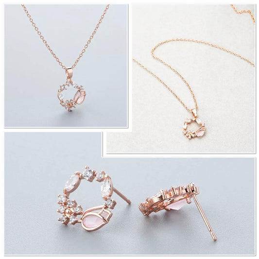 Collier fin à fleurs strass et nacre couleur or rose, collection raffinée et chic - Ateliersdisa