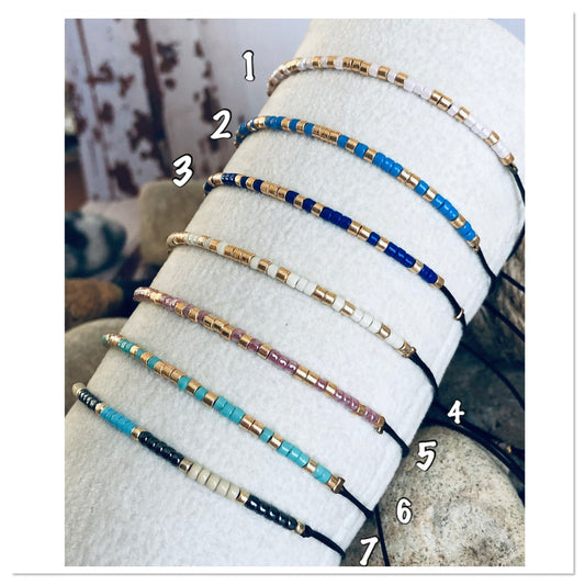 Bracelet minimaliste perles miyuki fils de nylon coulissant - Ateliersdisa