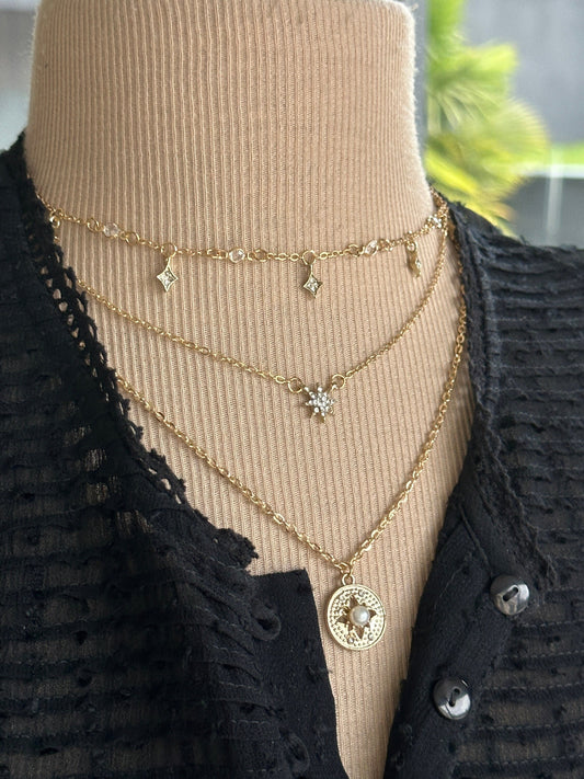 Collier multi-rangs étoile strass, collier à plusieurs rangs médaille perles - Ateliersdisa
